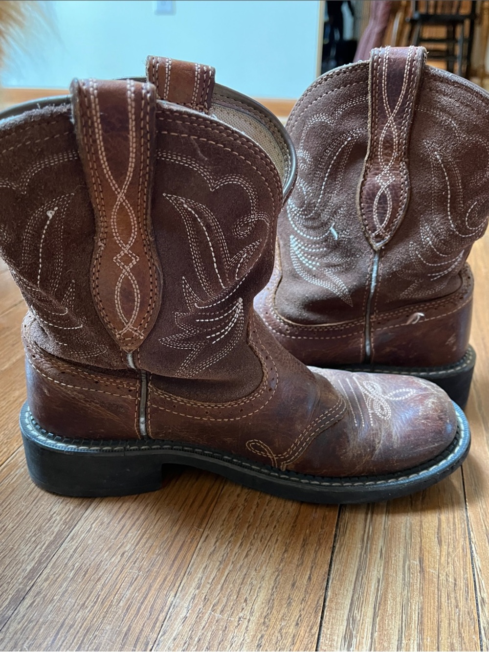 Ariat Baby Phat Boots Women’s 8B